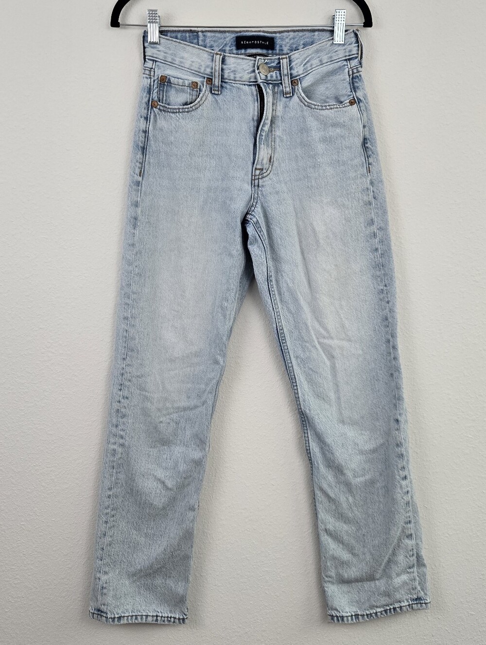 Aeropostale Lightwash High Rise Baggy Jean